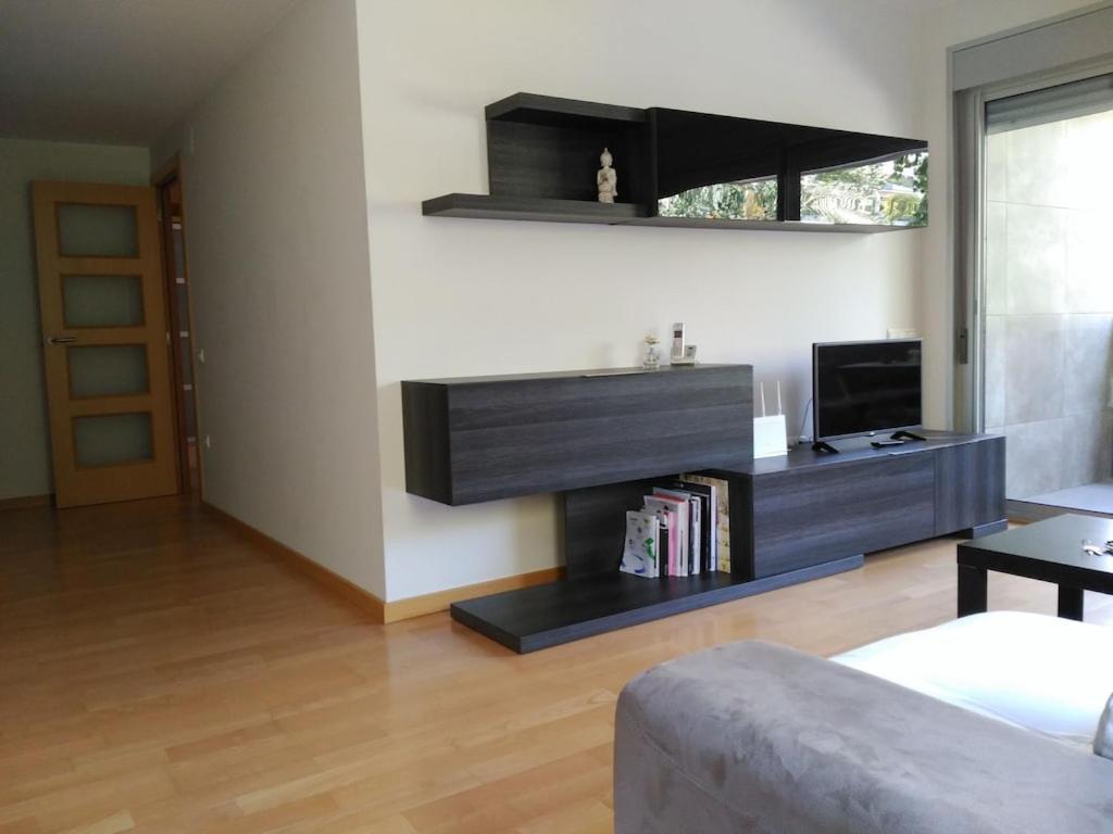 Luxury Flat, 3 Bedrooms, 2 Bathrooms And Swimming Pool Next To The Beach!! Sant Adrià de Besòs Exterior foto