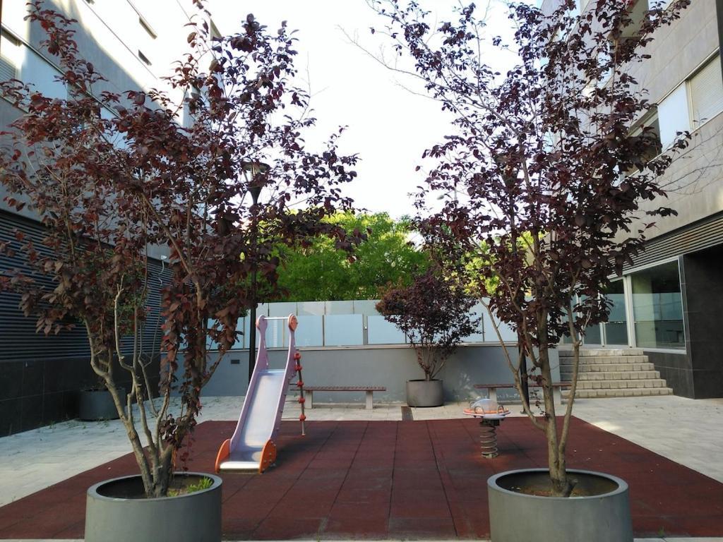 Luxury Flat, 3 Bedrooms, 2 Bathrooms And Swimming Pool Next To The Beach!! Sant Adrià de Besòs Exterior foto